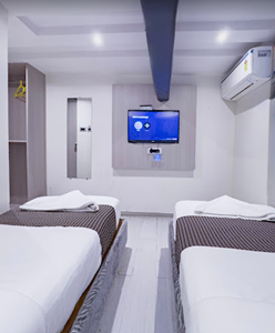 Twin room 